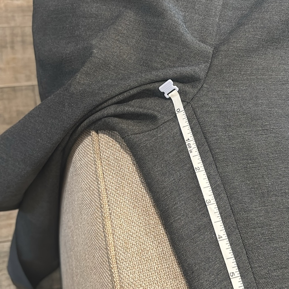 Tahari Classic Gray Double-Breasted Suit - Picture 11 of 15